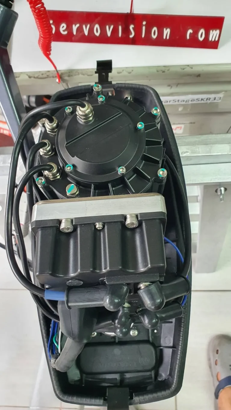 electric outboard 3HP48V_open top cover inside small size